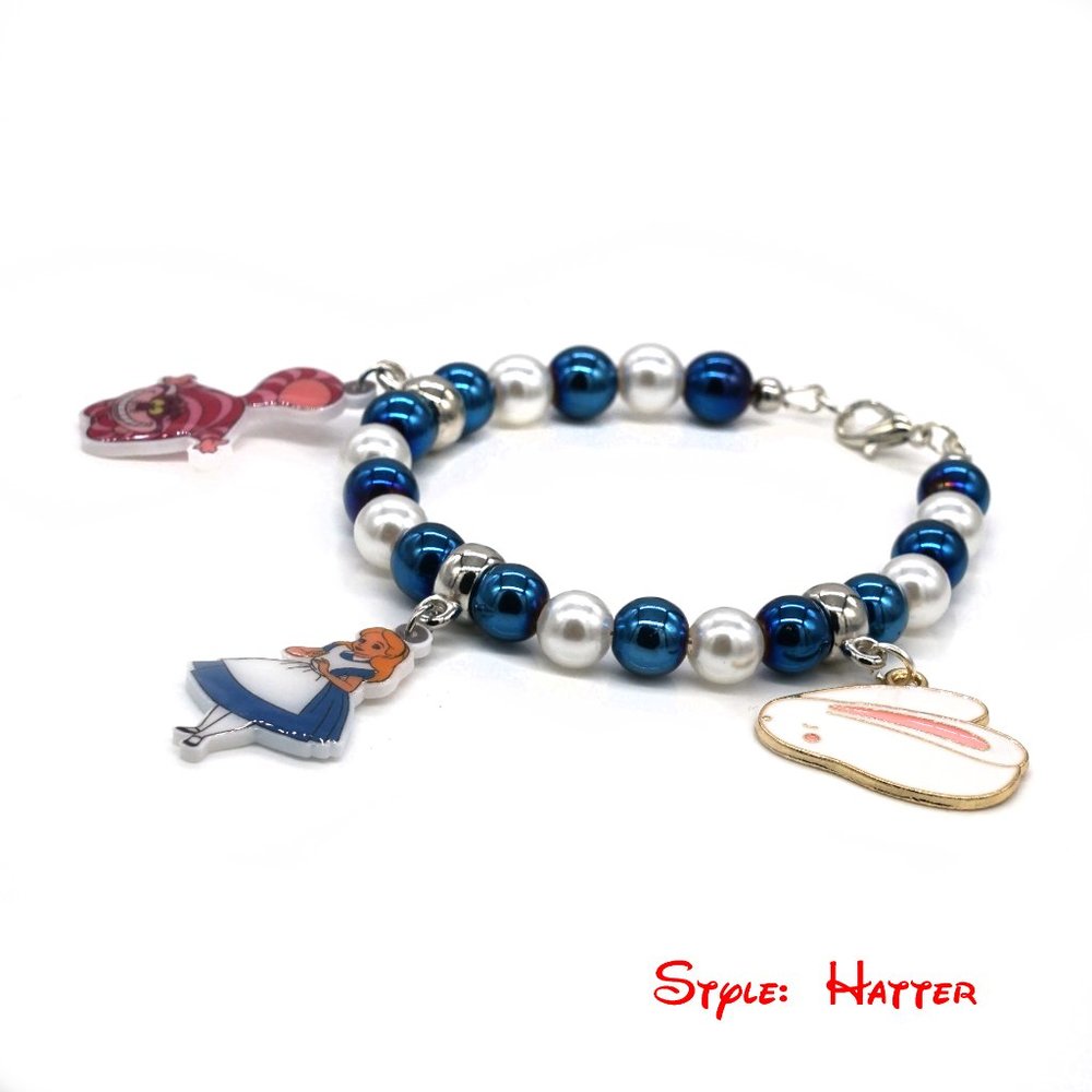 Disney theme bracelets with figurine included. - Picture 5 of 6